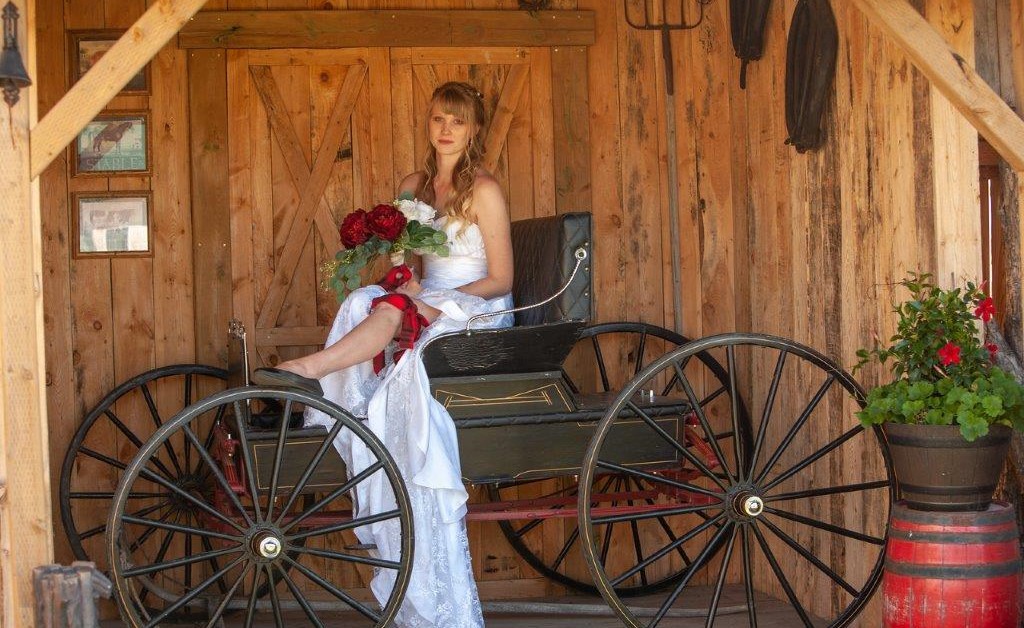 bride on wagon